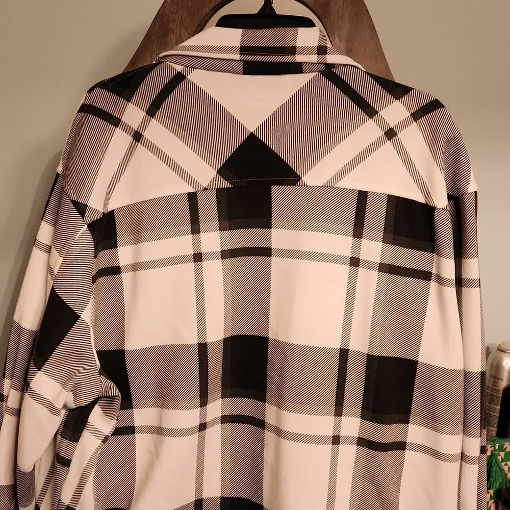 Jacket - Picture 8 of 9